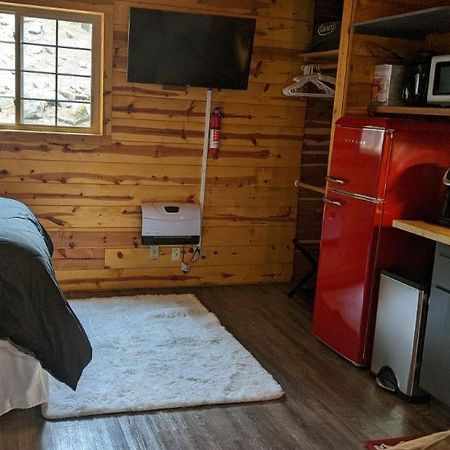 North Fork Red Barn Retreat酒店 外观 照片