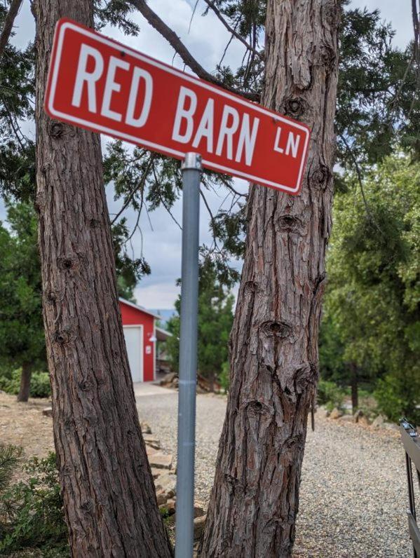 North Fork Red Barn Retreat酒店 外观 照片